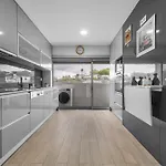 Castelo Point - 2br Luxe In The Heart Of Lejlighed Guimarães