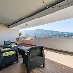 Castelo Point - 2br Luxe In The Heart Of * Guimarães