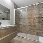 Castelo Point - 2br Luxe In The Heart Of