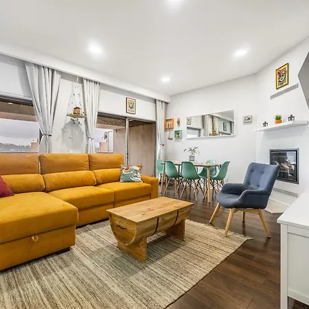 Castelo Point - 2br Luxe In The Heart Of * 吉马良斯