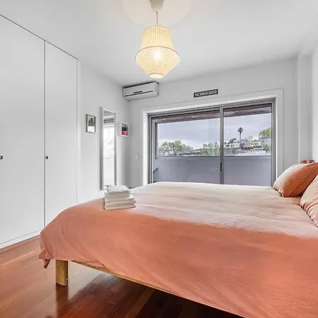 Castelo Point - 2br Luxe In The Heart Of