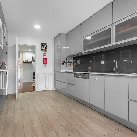 公寓 Castelo Point - 2br Luxe In The Heart Of *