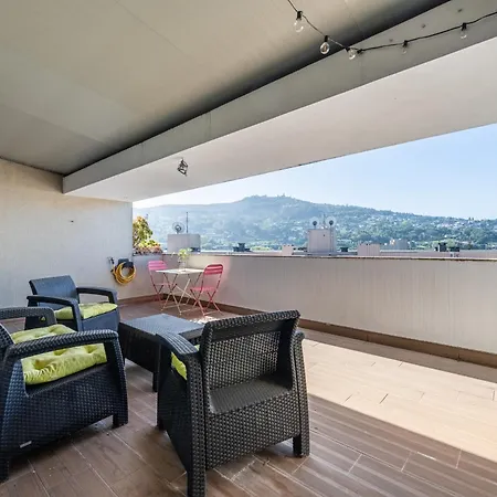 Castelo Point - 2br Luxe In The Heart Of * 吉马良斯