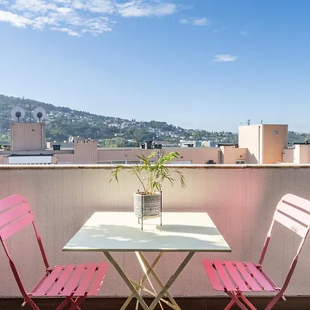 Castelo Point - 2br Luxe In The Heart Of * 吉马良斯